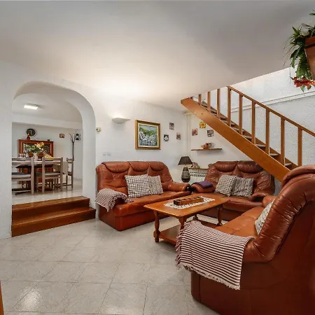 Casa Astrid By The Sea In Holiday home *