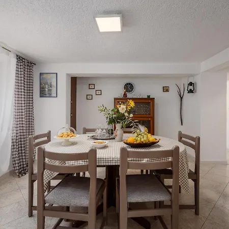 Casa Astrid By The Sea In Holiday home Porec