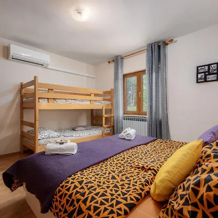 Casa Astrid By The Sea In Tatil Evi Poreč